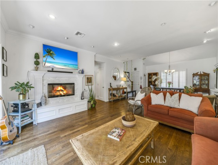 4 Bed Home for Sale in Los Angeles, California