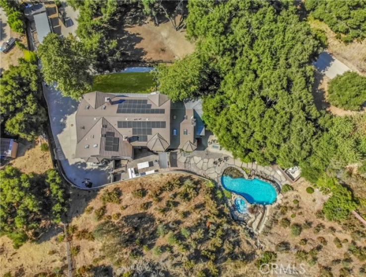 5 Bed Home for Sale in Calabasas, California