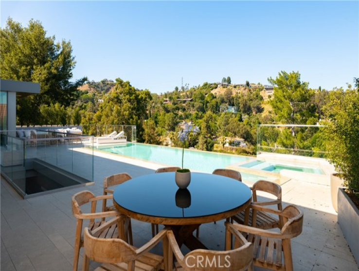 3 Bed Home to Rent in Hollywood Hills, California