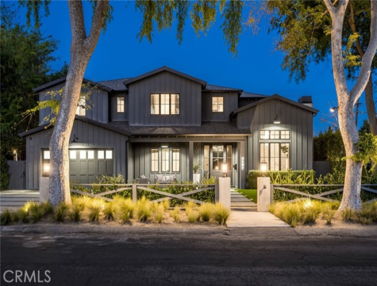 5 Bed Home for Sale in Studio City, California