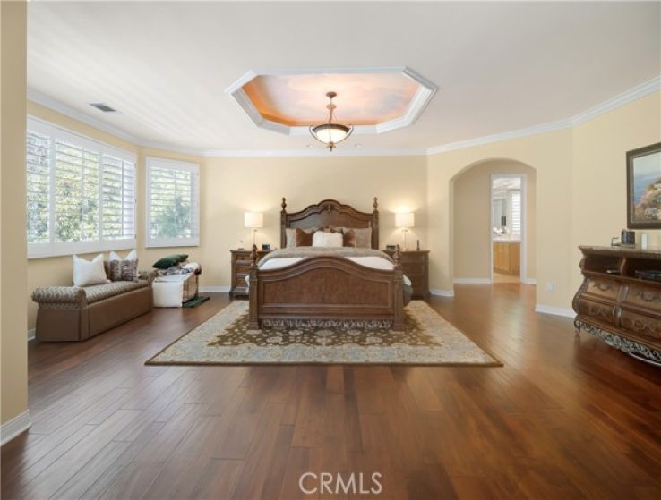 6 Bed Home for Sale in Calabasas, California