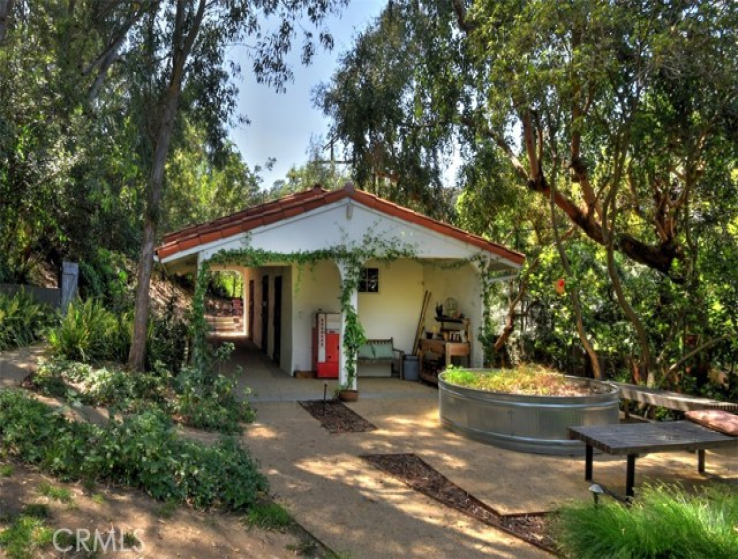 4 Bed Home for Sale in Studio City, California