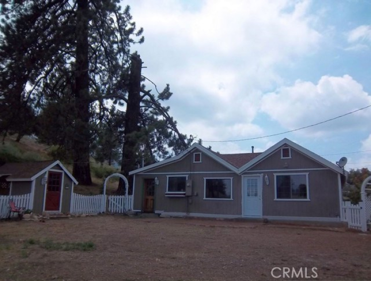 2 Bed Home to Rent in Frazier Park, California