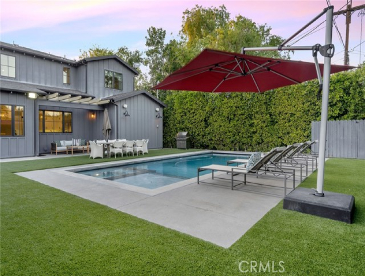 5 Bed Home for Sale in Studio City, California