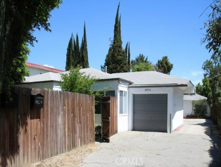 2 Bed Home to Rent in Valley Village, California