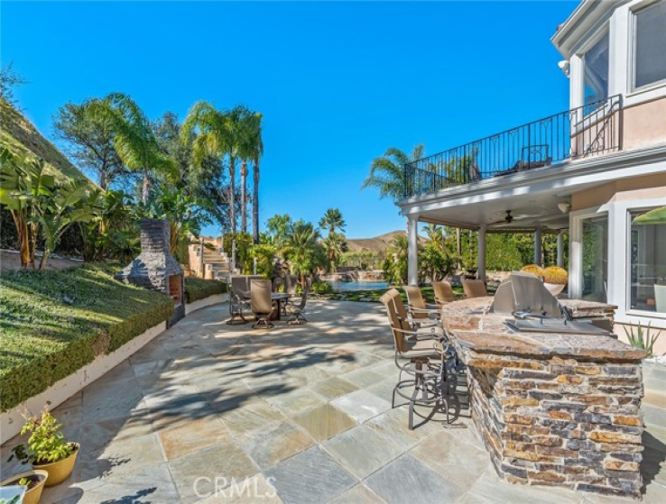 6 Bed Home for Sale in Calabasas, California