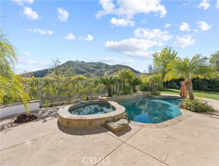 5 Bed Home for Sale in Calabasas, California