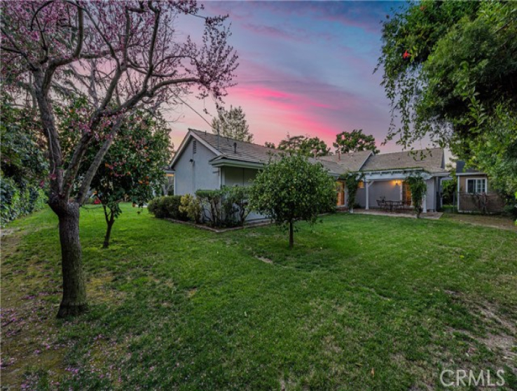 5 Bed Home for Sale in Toluca Lake, California