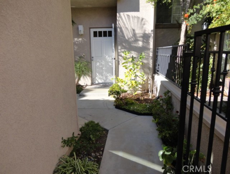 2 Bed Home to Rent in Mission Viejo, California