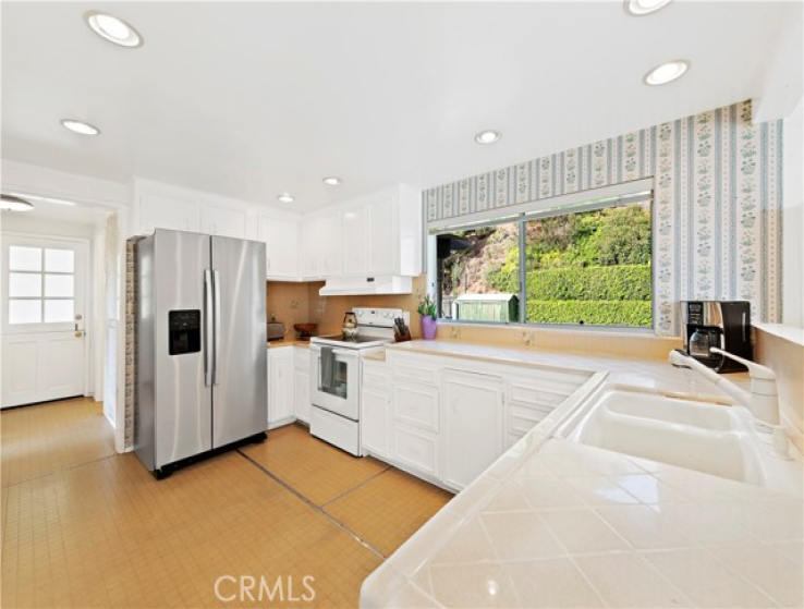 3 Bed Home for Sale in Laguna Beach, California