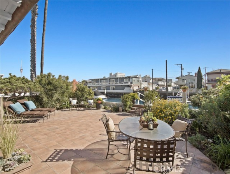 4 Bed Home for Sale in Newport Beach, California