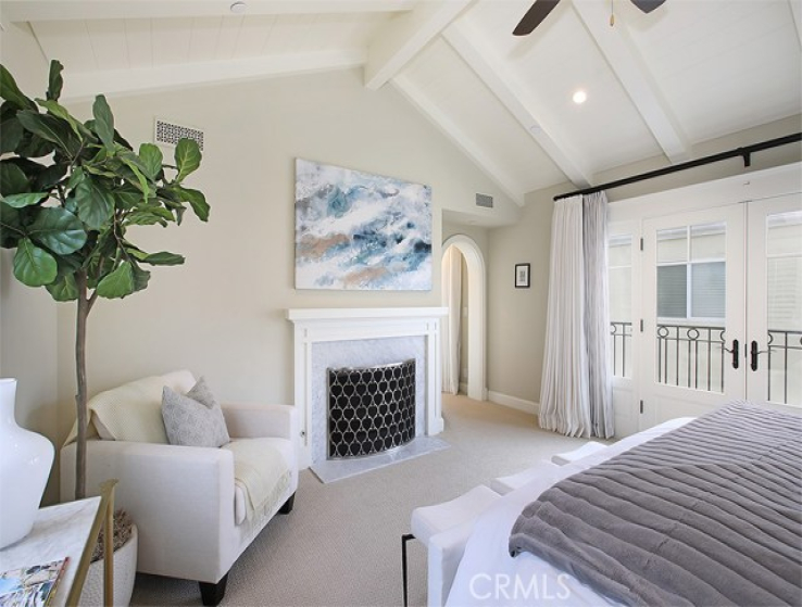 4 Bed Home for Sale in Corona del Mar, California