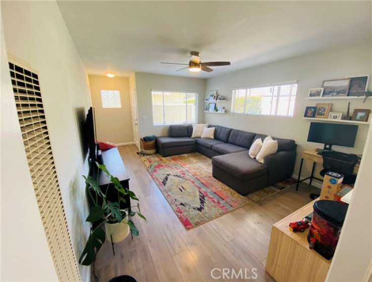 2 Bed Home to Rent in Manhattan Beach, California