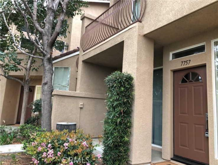 2 Bed Home to Rent in Anaheim Hills, California