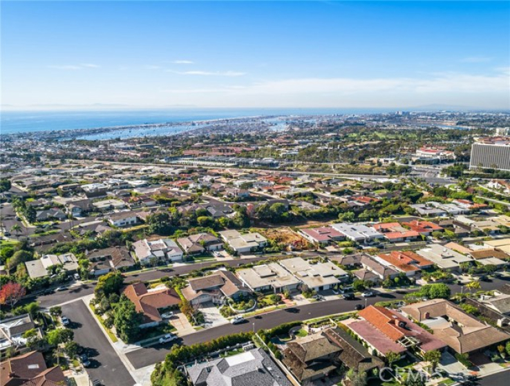 4 Bed Home for Sale in Corona del Mar, California