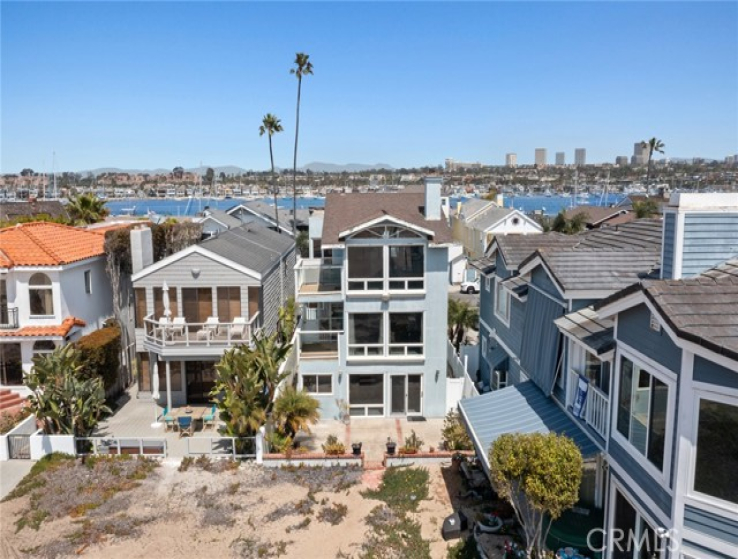 5 Bed Home for Sale in Newport Beach, California