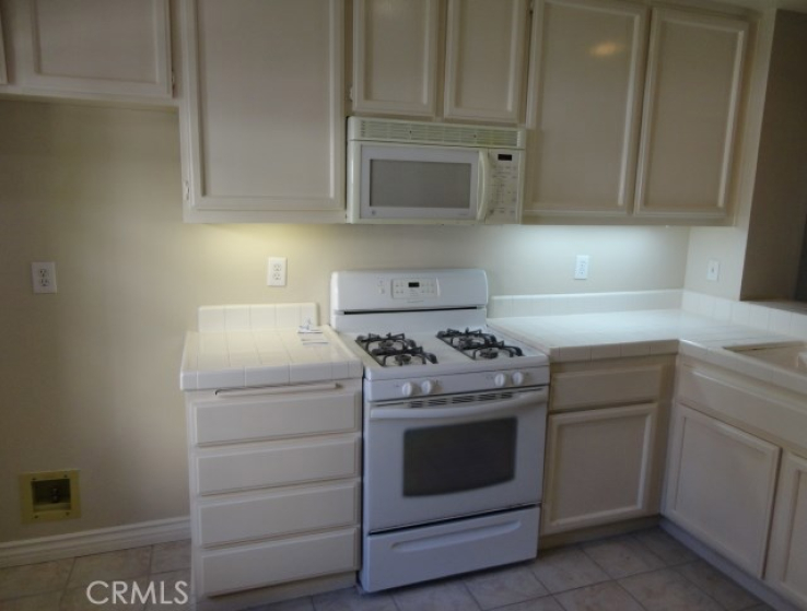 2 Bed Home to Rent in Mission Viejo, California