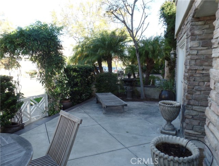 2 Bed Home to Rent in Corona del Mar, California