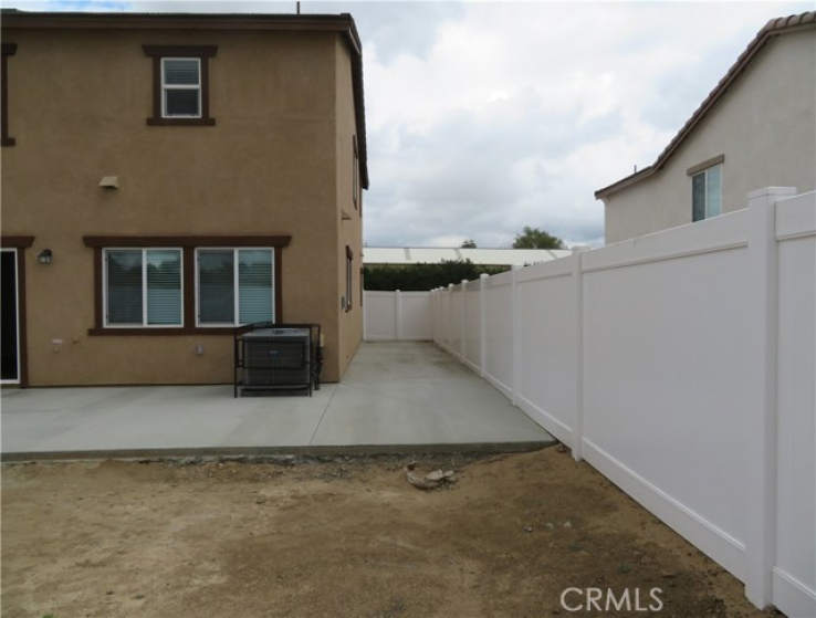 4 Bed Home to Rent in Perris, California