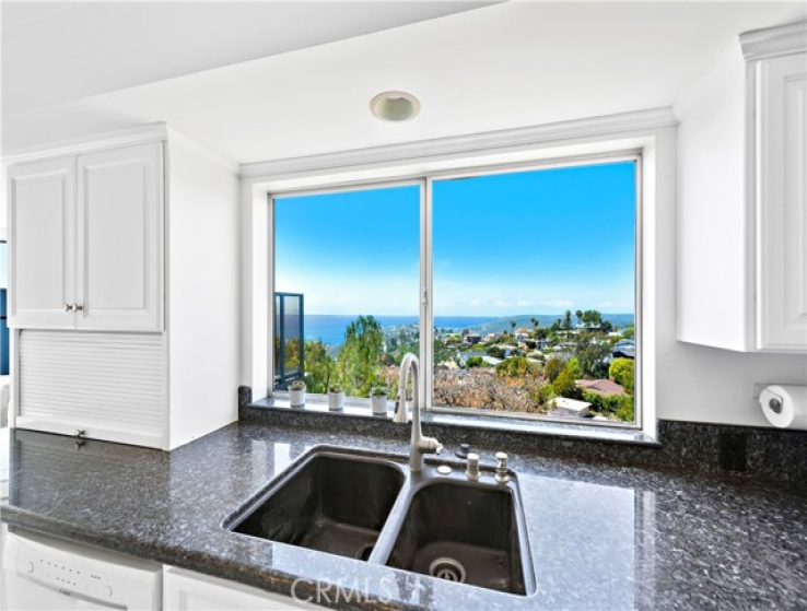 4 Bed Home for Sale in Laguna Beach, California