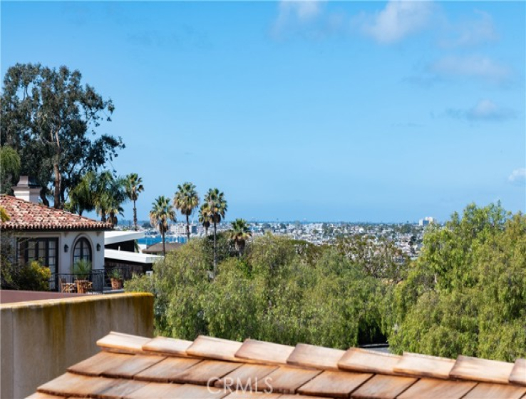 4 Bed Home for Sale in Corona del Mar, California