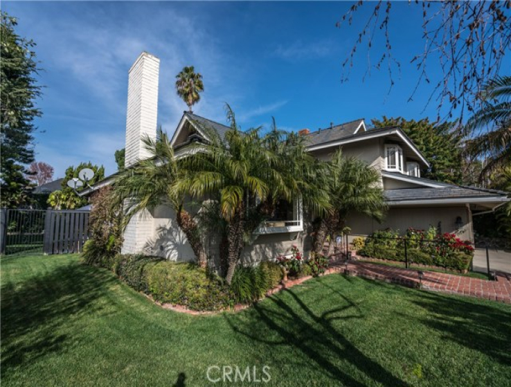 4 Bed Home for Sale in Newport Beach, California