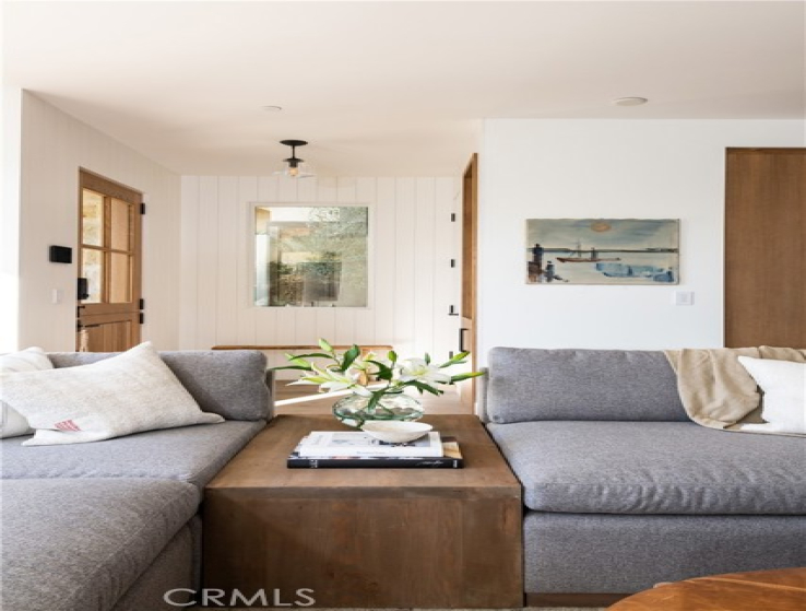 4 Bed Home for Sale in Corona del Mar, California