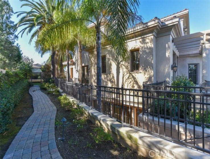 6 Bed Home to Rent in Newport Coast, California