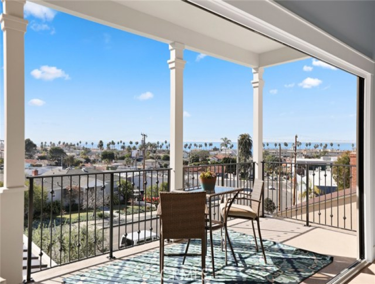 5 Bed Home for Sale in Redondo Beach, California