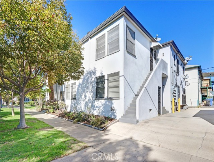  Income Home for Sale in Los Angeles, California