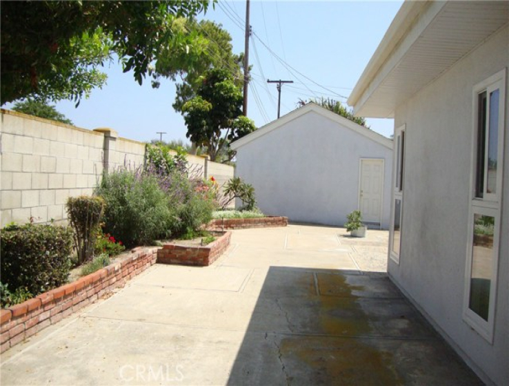 3 Bed Home to Rent in Huntington Beach, California