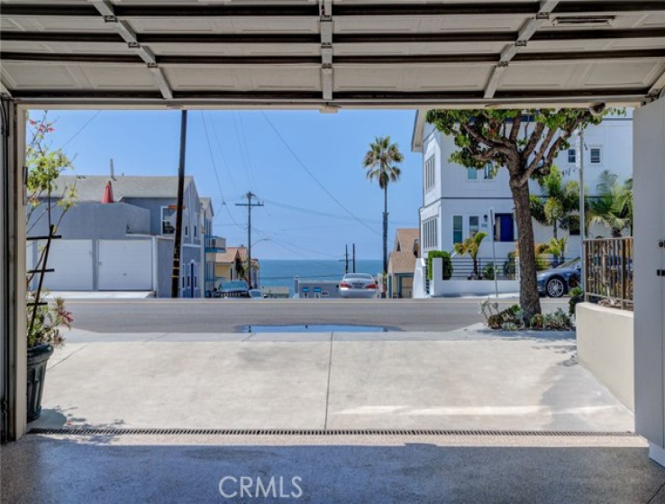 3 Bed Home for Sale in Manhattan Beach, California