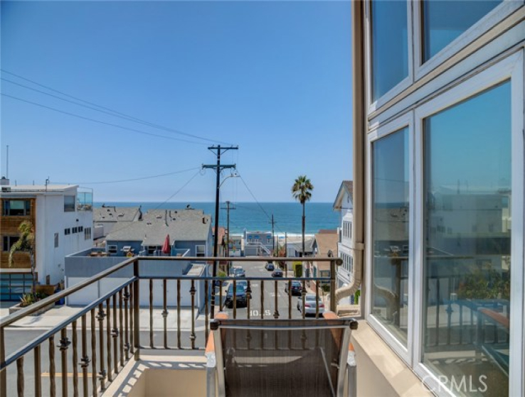 3 Bed Home for Sale in Manhattan Beach, California