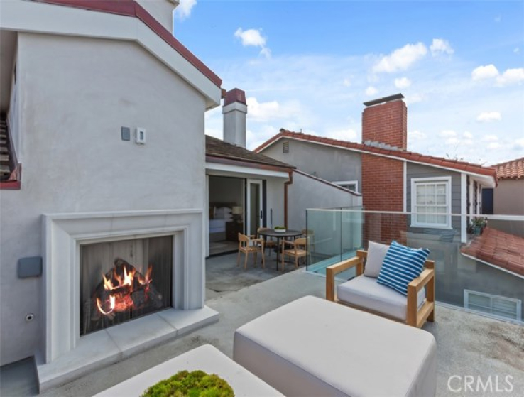 4 Bed Home for Sale in Newport Beach, California