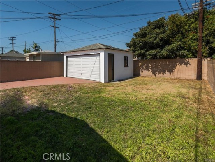 4 Bed Home to Rent in Hawthorne, California