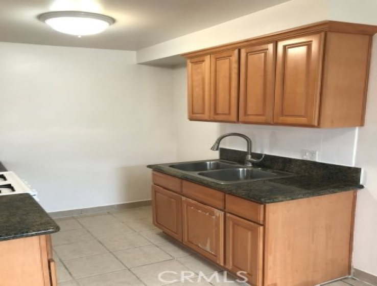 1 Bed Home to Rent in Hawthorne, California