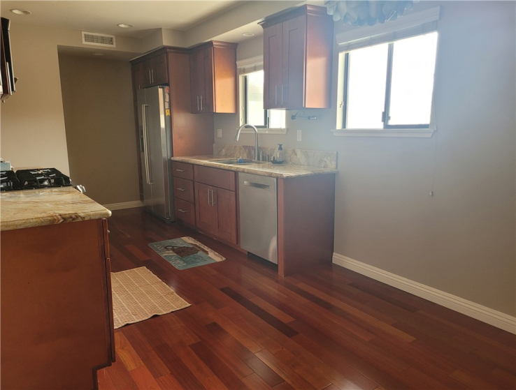 3 Bed Home to Rent in Anaheim, California