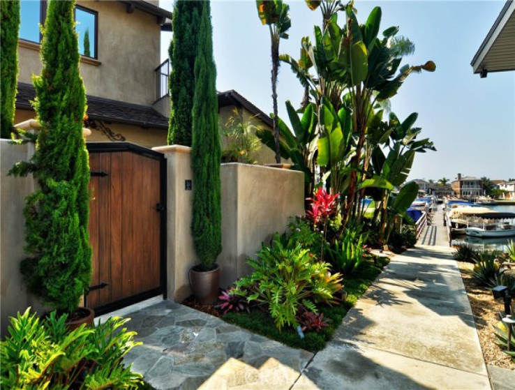 5 Bed Home for Sale in Newport Beach, California