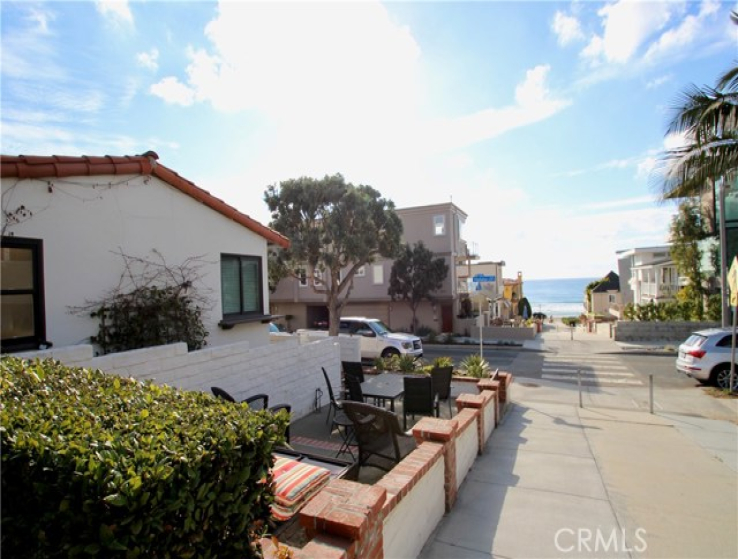 3 Bed Home to Rent in Manhattan Beach, California