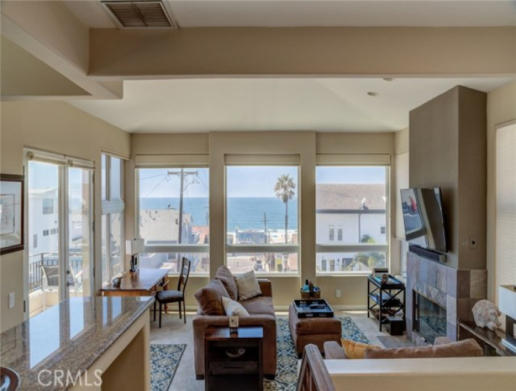 3 Bed Home for Sale in Manhattan Beach, California