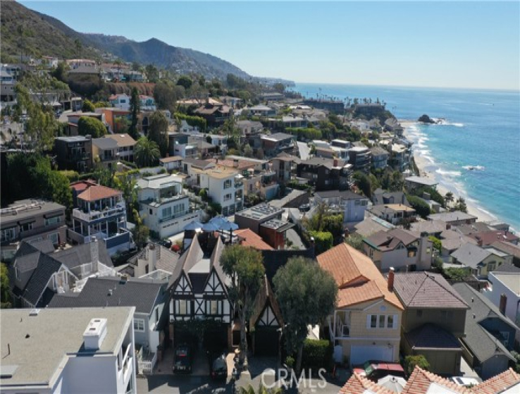 2 Bed Home for Sale in Laguna Beach, California