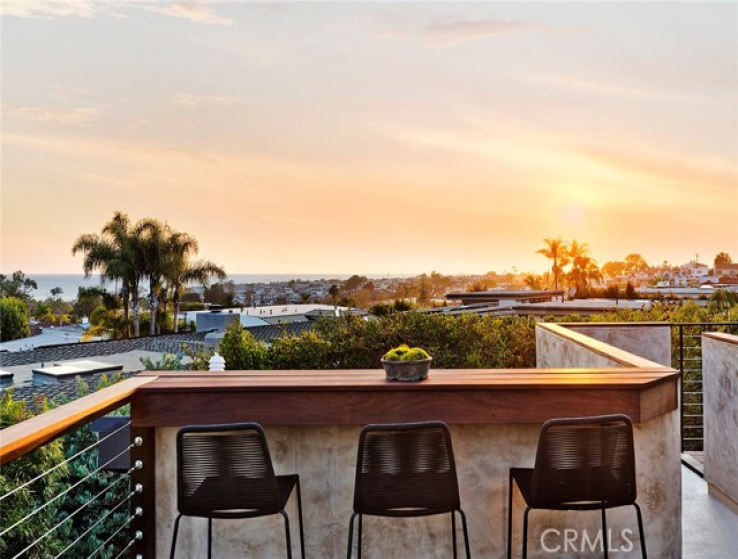 3 Bed Home for Sale in Corona del Mar, California