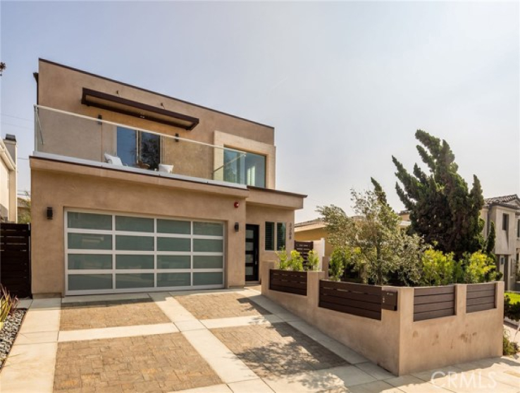 4 Bed Home for Sale in Manhattan Beach, California