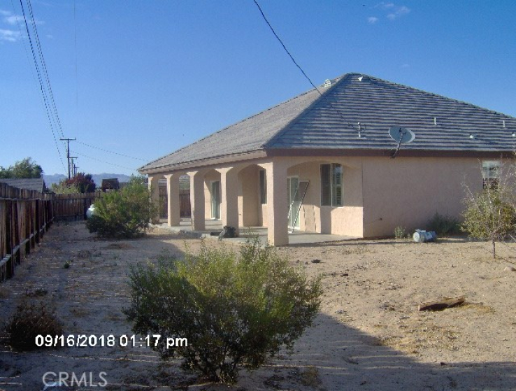 3 Bed Home to Rent in California City, California