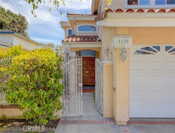 6 Bed Home to Rent in Manhattan Beach, California