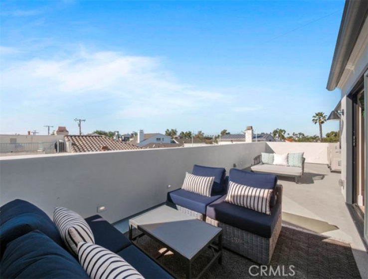 3 Bed Home for Sale in Corona del Mar, California