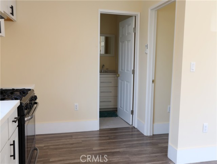 1 Bed Home to Rent in Lakeview Terrace, California