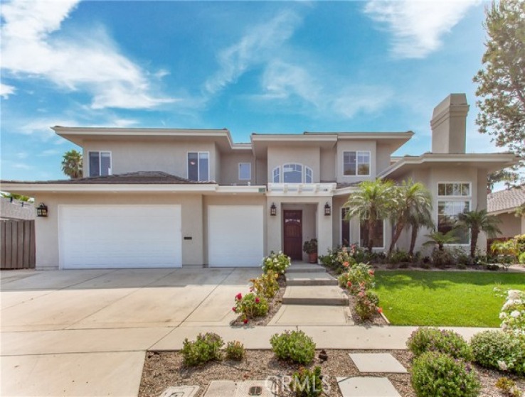 4 Bed Home for Sale in Newport Beach, California