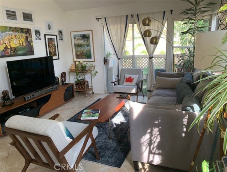 2 Bed Home to Rent in Mission Viejo, California