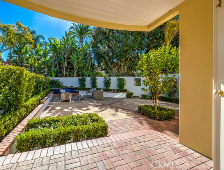 2 Bed Home for Sale in Newport Beach, California